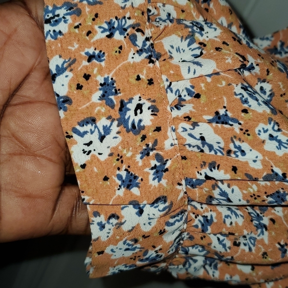 Crop Top - Picture 4 of 5
